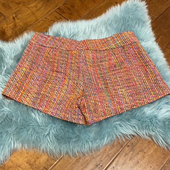 Gorgeous tweed shorts - Picture 4 of 5